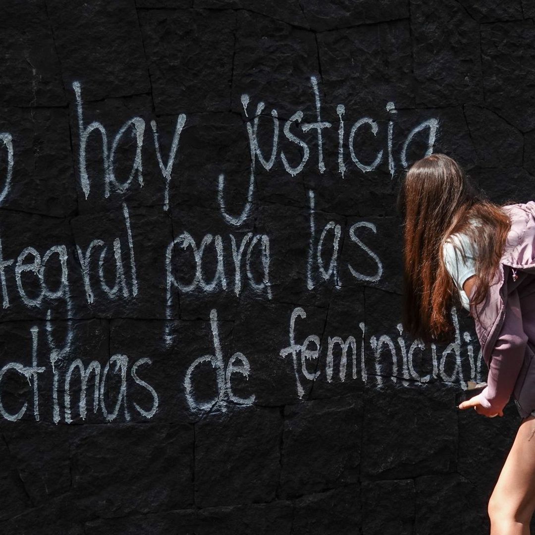 Alexandra exige justicia tras sobrevivir a un intento de feminicidio.